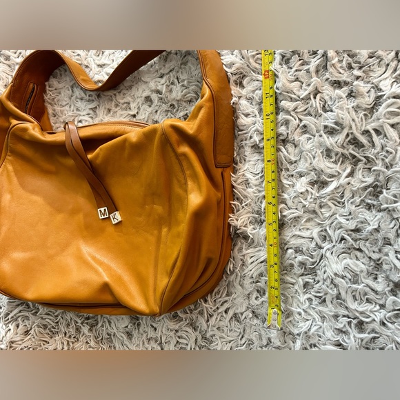 Vintage Michael Kors Tan Brown Leather Hobo Shoulder Bag Purse Boho - Picture 11 of 12
